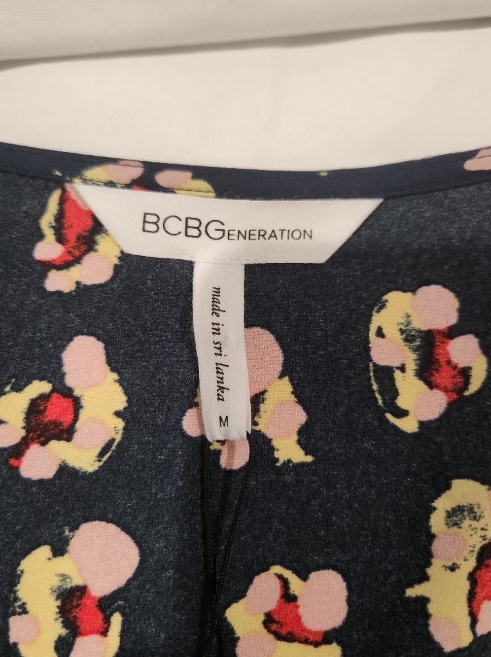 BCBGeneration Navy and Pink Contrast Floral Wrap Midi Dress. NWT - Picture 3 of 9
